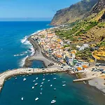 Yellow Wave Vakantiehuis Paul do Mar (Madeira)
