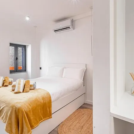 Yellow Wave Paul do Mar (Madeira)