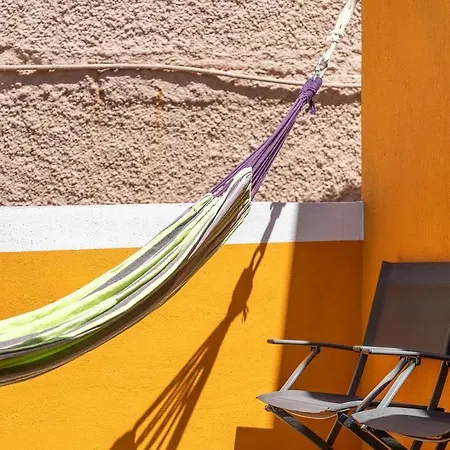 Semesterbostad Yellow Wave *