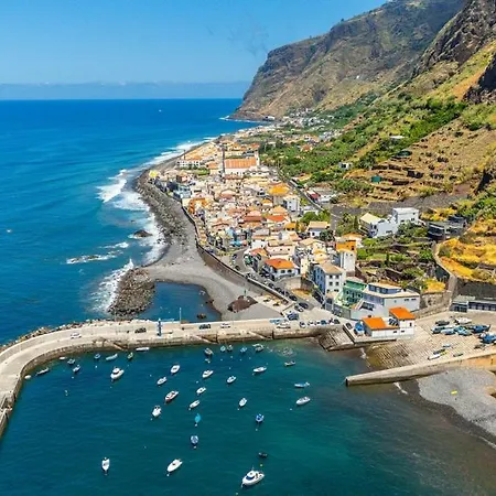 Yellow Wave Semesterbostad Paul do Mar (Madeira)