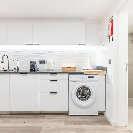 Yellow Wave Nyaraló