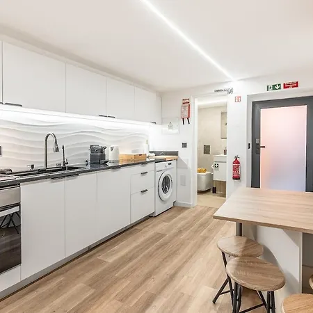 Yellow Wave Paul do Mar