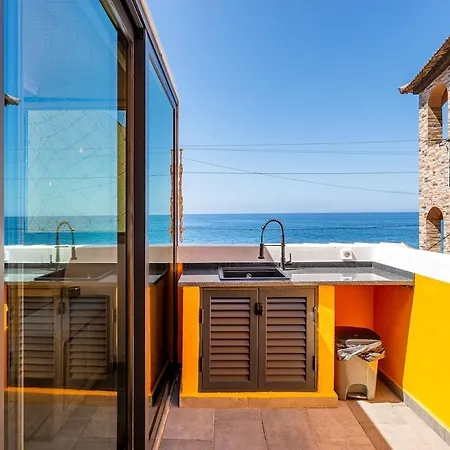 Yellow Wave * Paul do Mar