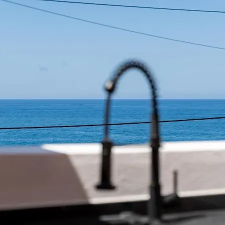 Nyaraló Yellow Wave