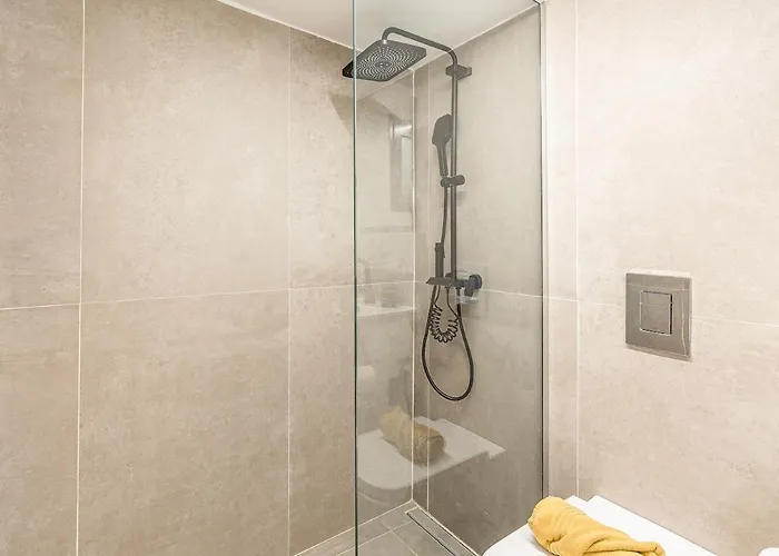 Yellow Wave Semesterbostad