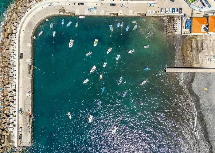 Yellow Wave Semesterbostad *