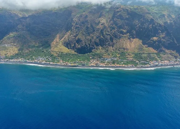 Yellow Wave * Paul do Mar (Madeira)