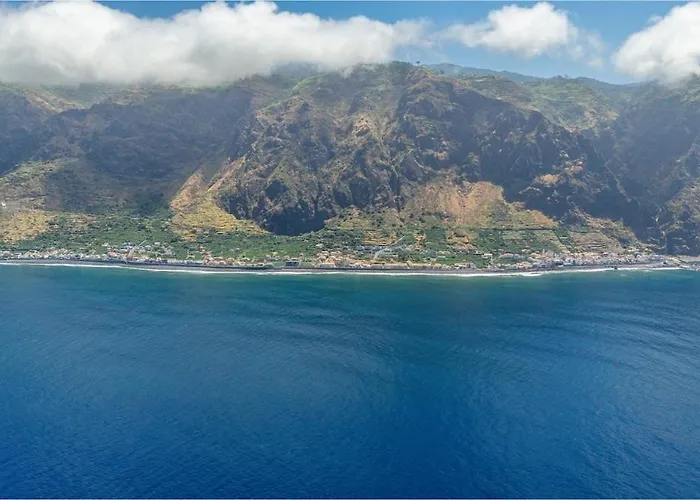 Yellow Wave * Paul do Mar (Madeira)